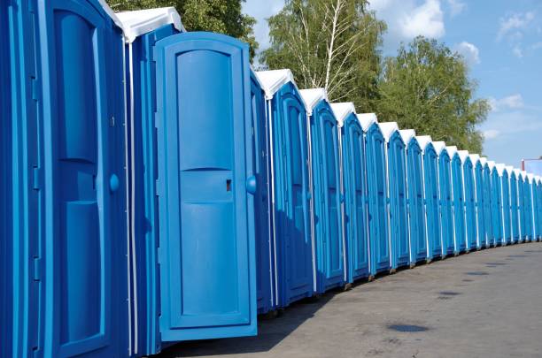 Best Portable restroom trailer rental  in Rosemont, CA